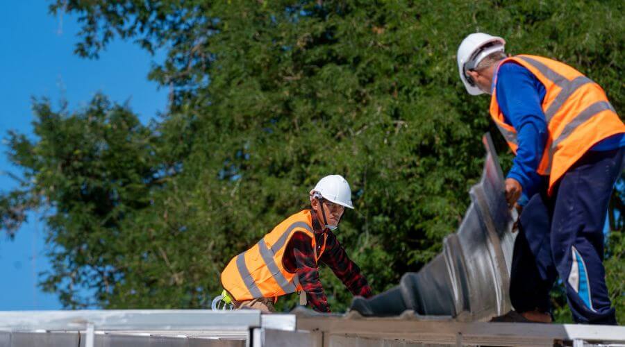 Expert Emergency Roof Repairs services in Eupora, MS